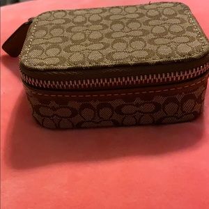 🌸 Coach Medicine Travel Case❤️